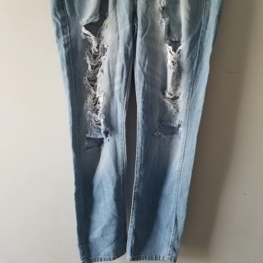 KanCan Distressed Ripped Boyfriend Jeans 28